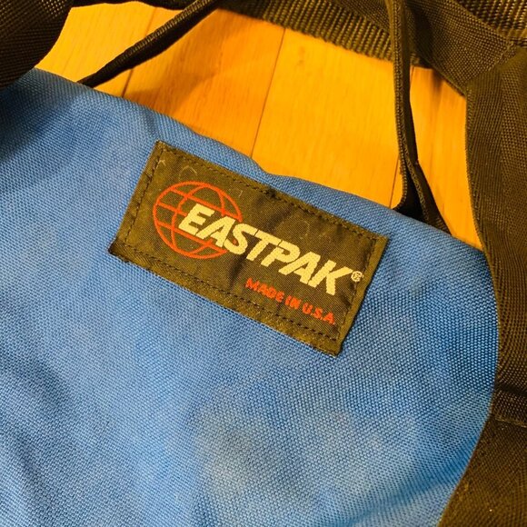 Vintage Rare EAST-PAK 28” Canvas Duffle Bag - Picture 4 of 6